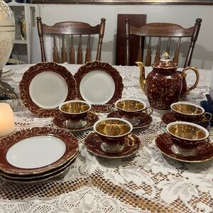 Elegant Gold and Brown Tea Set
